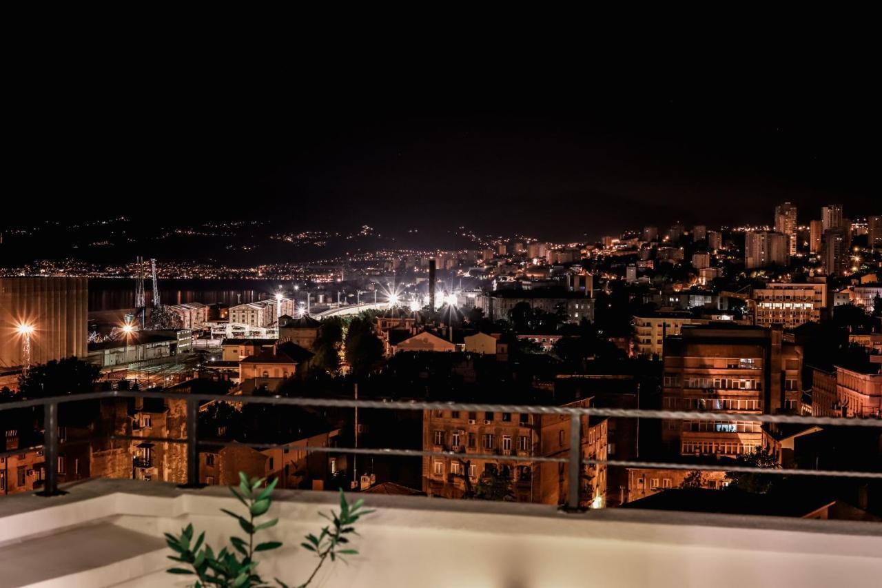 105M2 Penthouse Sea View Rijeka With Free Garage Parkingアパートメント エクステリア 写真